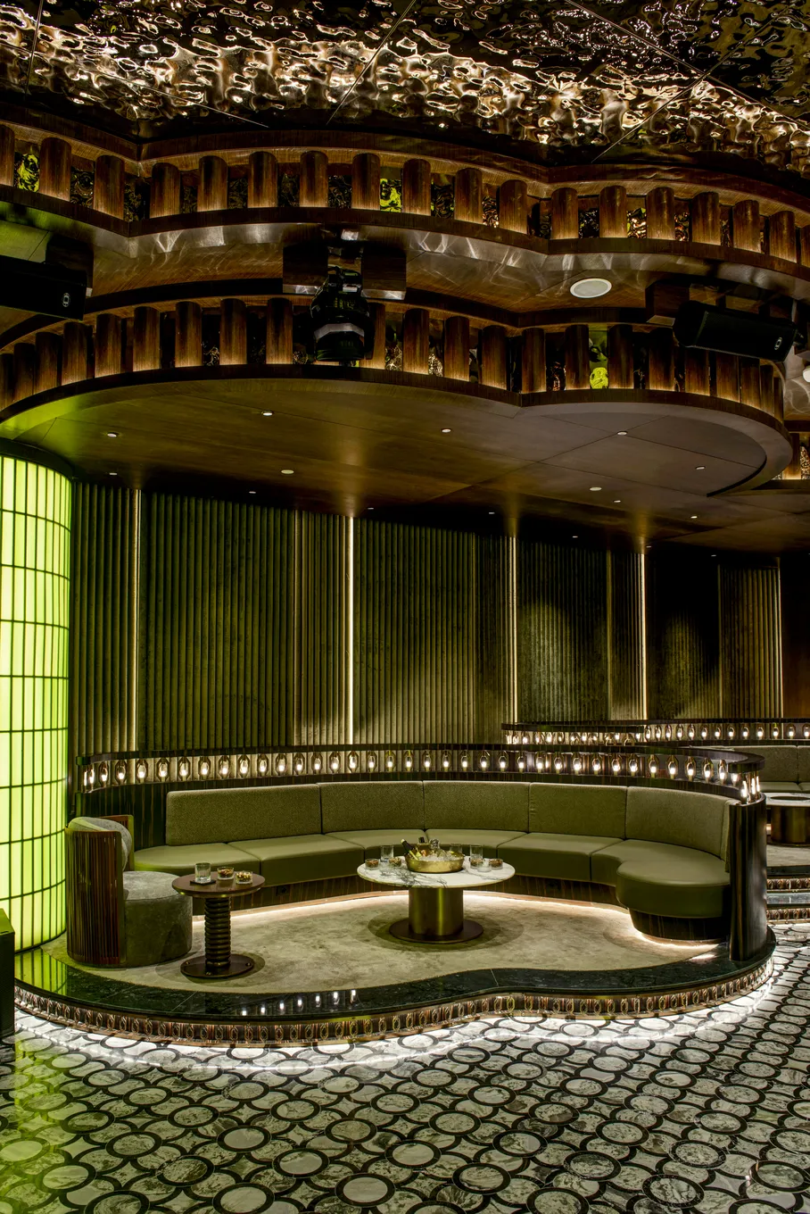 Nox Lounge Regnum The Crown